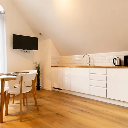 Rentplanet - Kras * シクラルスカ・ポレンバ