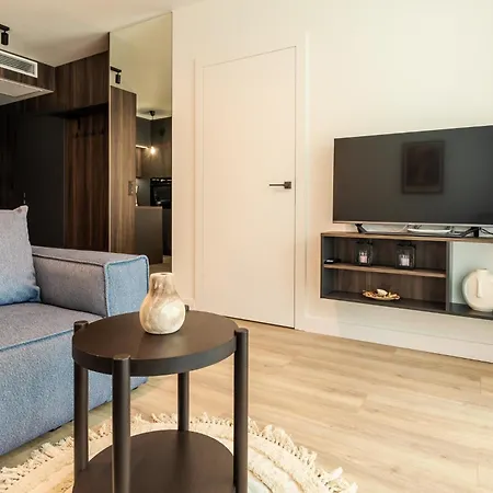 Rentplanet - Kras Apartment